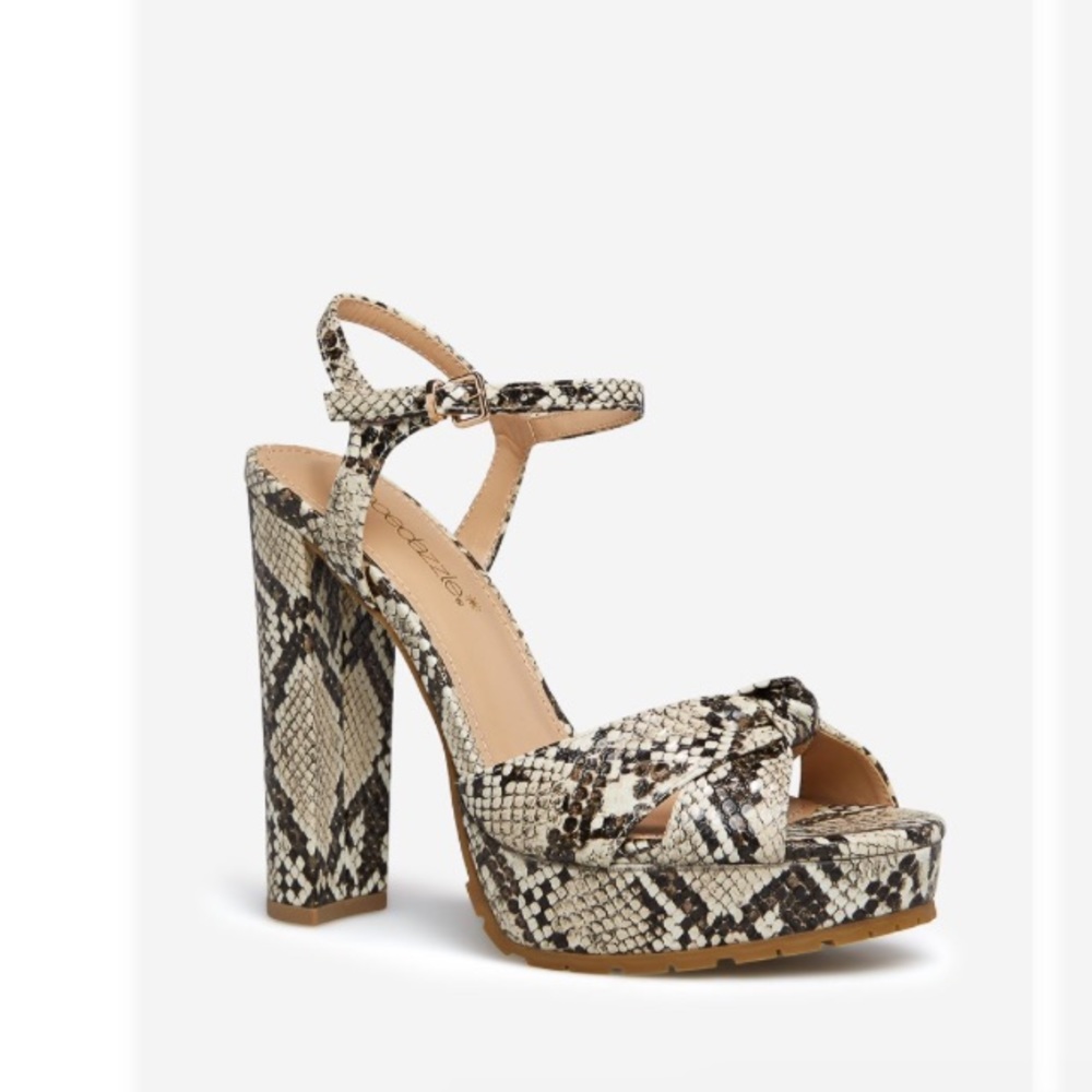NWT Snakeskin platform heels